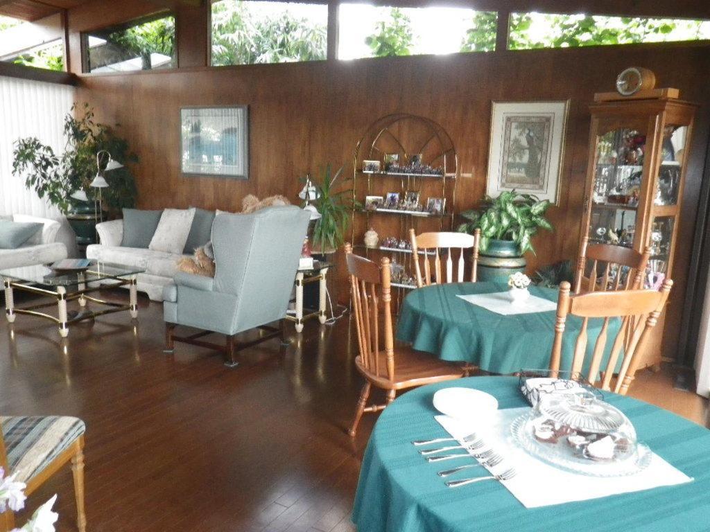 Beach Estates Inn Bed And Breakfast Nanaimo Eksteriør bilde